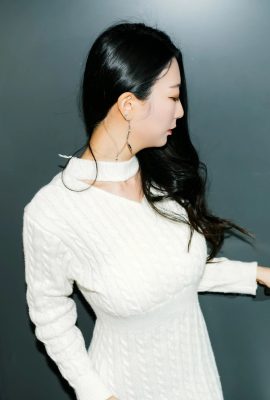 모나 – 인 더 룸 (74P)