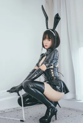 Xansoon Xuan Xiao Xue 자매 -Bunny Girl Maid Rabbit Girl Maid (52p)