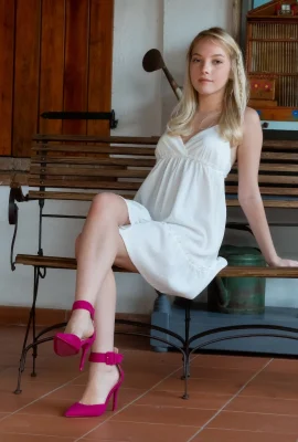 Bella Spark – Sweet Perfection (115p)