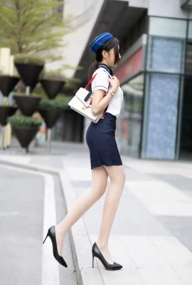 승무원 Wang Xinyao (132p)